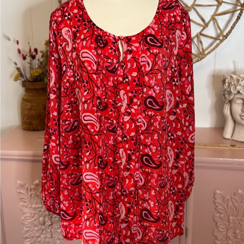 Women’s 3X Liz Claiborne Red Paisley Women's Top‎